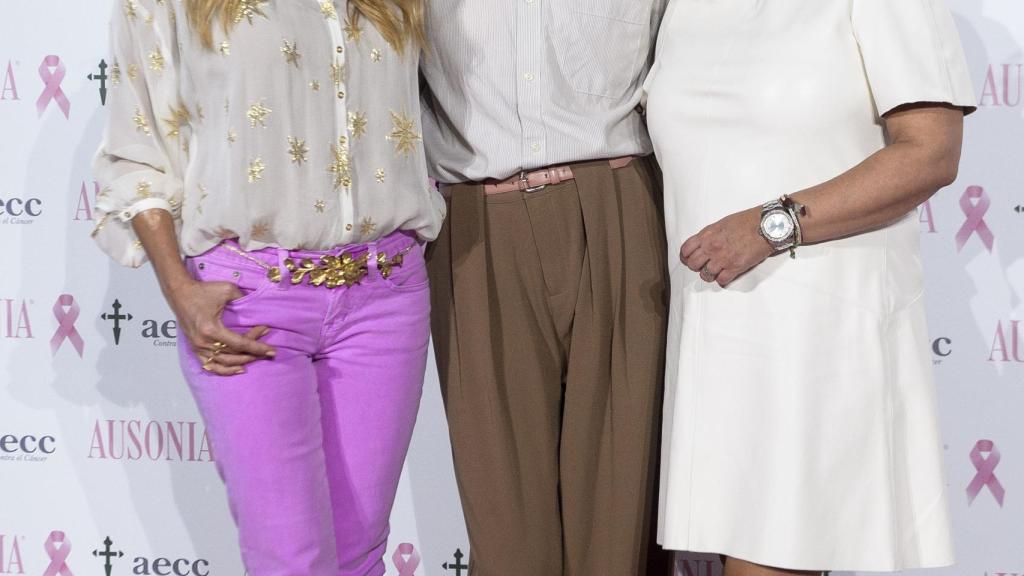 Marta Sánchez, Bimba Bosé y Terelu Campos, juntas contra el cáncer.