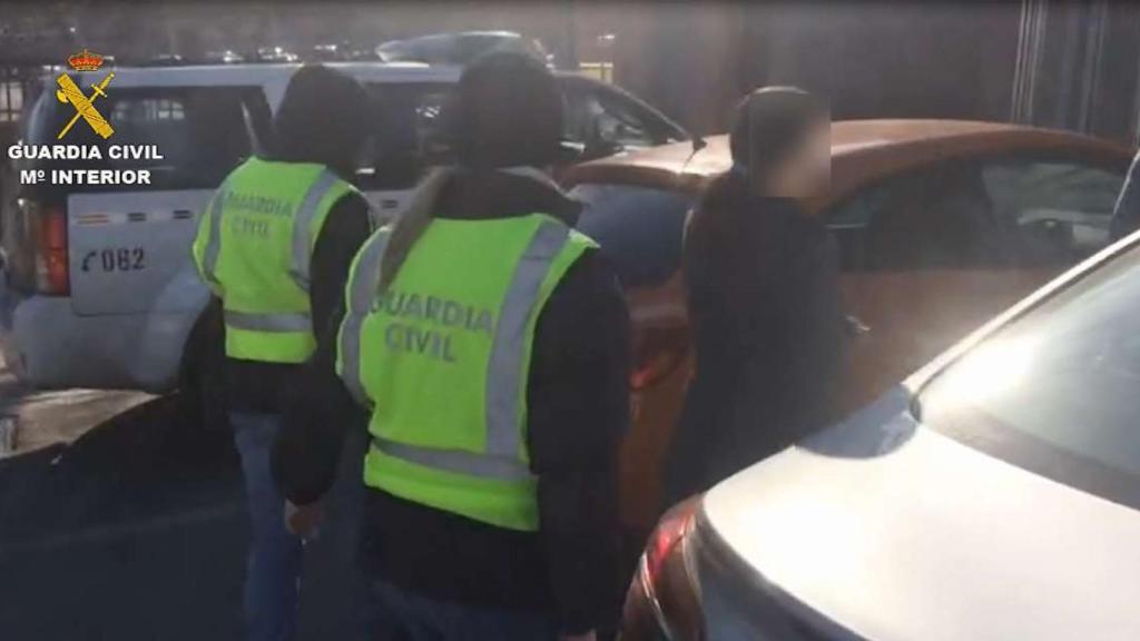 Detenida en Pinto (Madrid) una mujer mexicana acusada de enaltecimiento yihadista