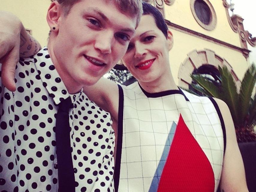 Charli Centa y Bimba Bosé durante un viaje en Sevilla.