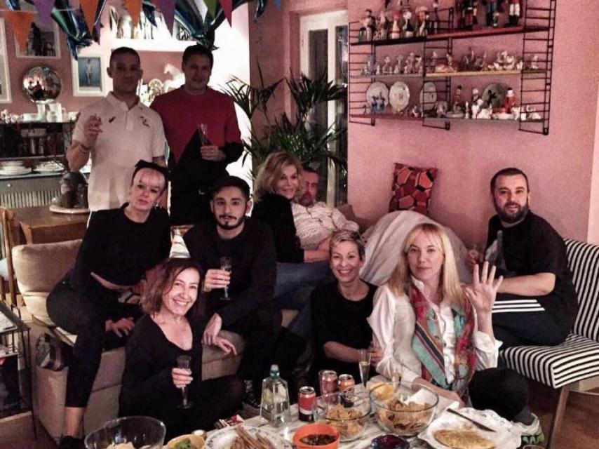 David Delfín con Bibiana y otros amigos este mismo domingo.