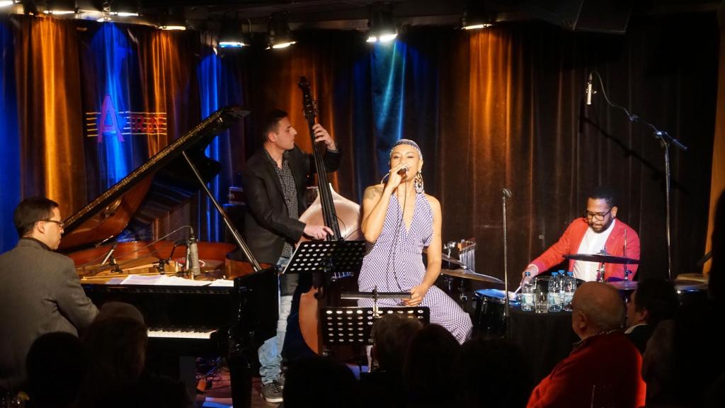 Malia durante su reciente actuación en Berlín