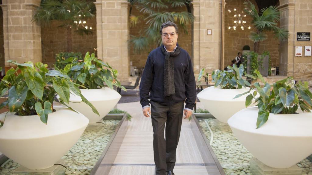 Juan Cuatrecasas lleva seis años peleando para condenar a uno de los profesores de su hijo en Gaztelueta.