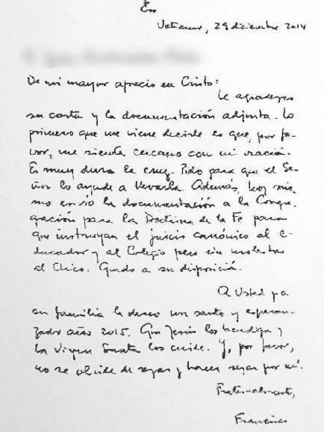 La carta que el Papa Francisco envió a los padres de Asier en 2014 pidiendo que se investigaran los hechos.