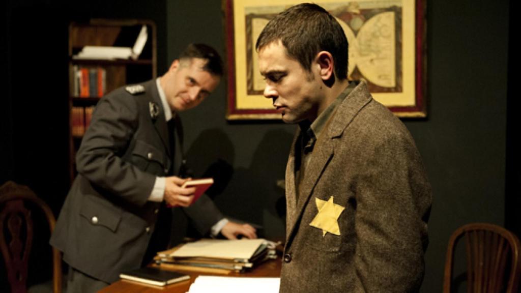 Image: Mayorga vuelve al exterminio judío