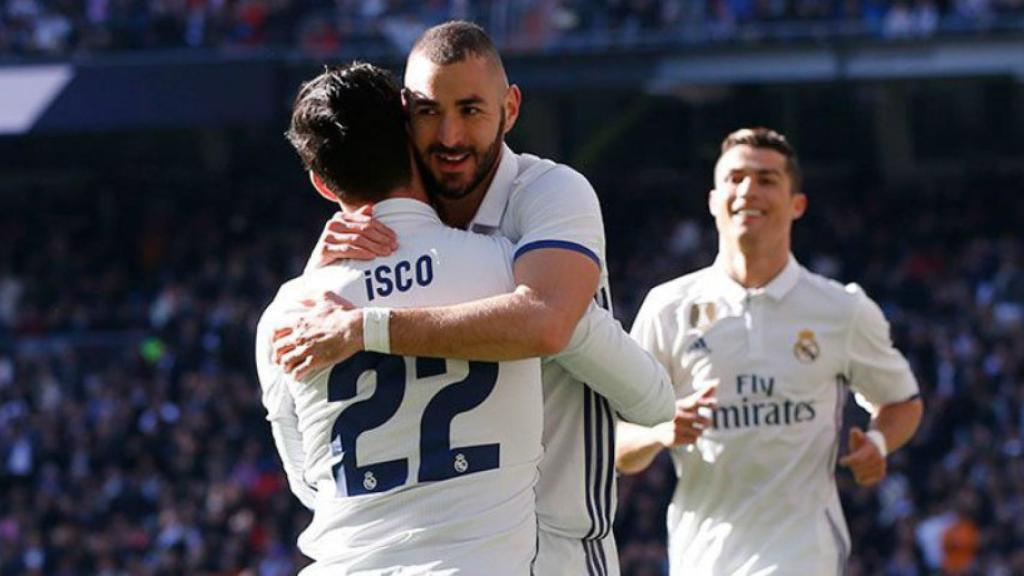 Benzema celebra junto a Isco