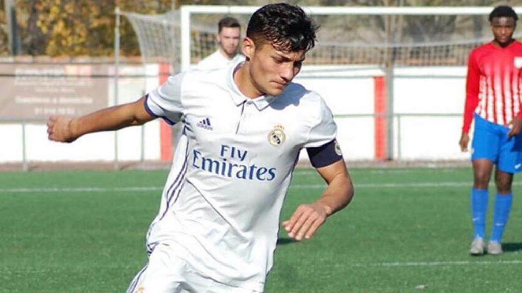 Óscar Rodríguez durante un encuentro con el Juvenil A. Foto: Instagram (oscar_rodri10)