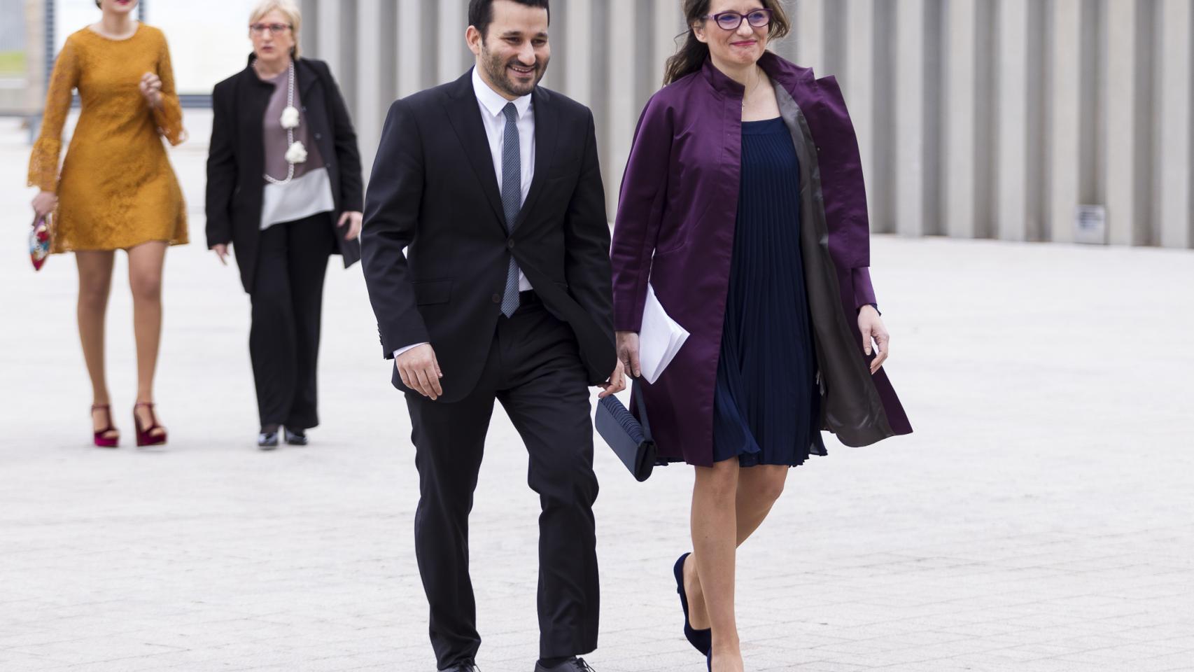 Los 'ciudadanos' Carolina Punset y Alexis Marí se dan el 'sí, quiero'