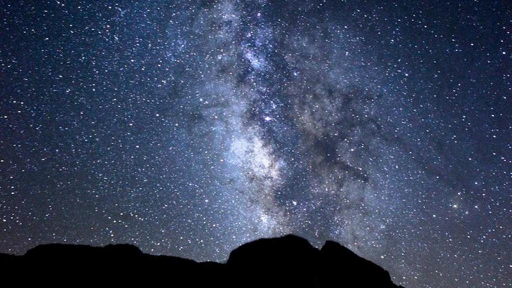 Cómo fotografiar estrellas con el móvil: aplicaciones, trucos…