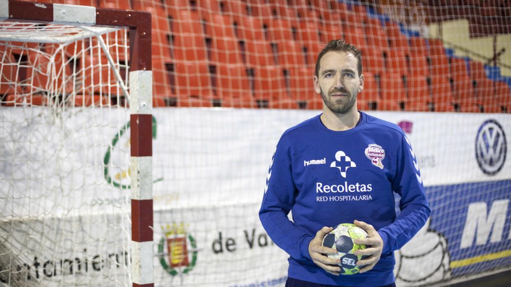 Fernando Hernández, antes de entrenar con el Atlético Valladolid.