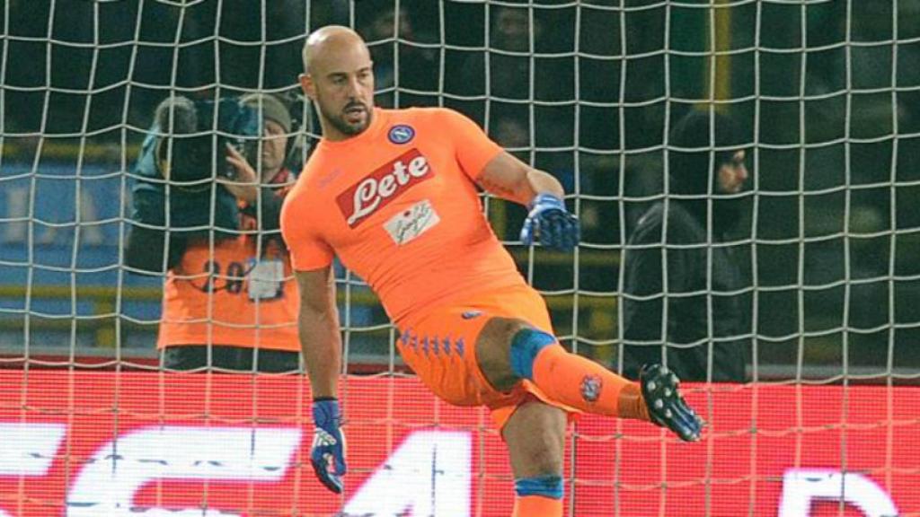 Reina, en el Bologna - Nápoles. Foto: sscnapoli.it