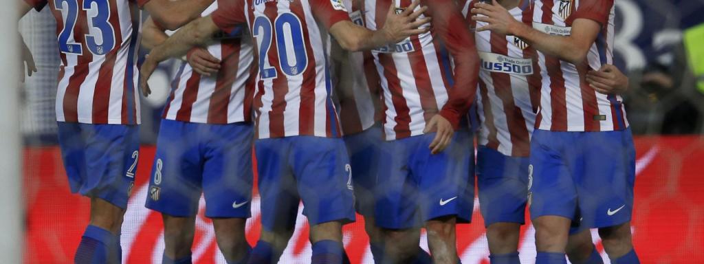 Los jugadores del Atlético celebran un gol.