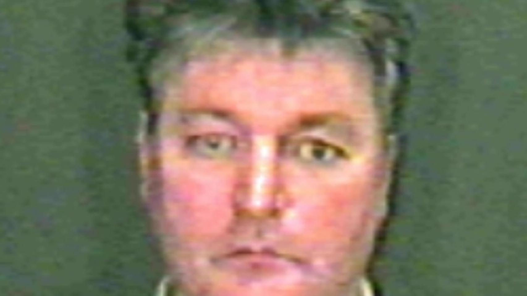 Andrew Tracy cambió su nombre por el de Mark Frost para iniciar una nueva vida en España.