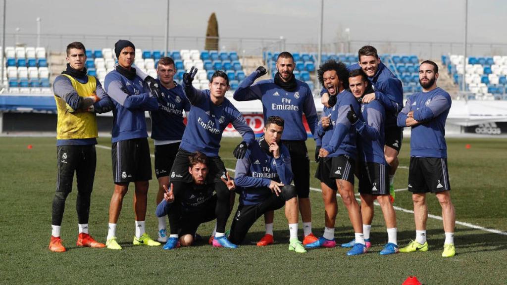 Equipo ganador. Twitter (@raphaelvarane)
