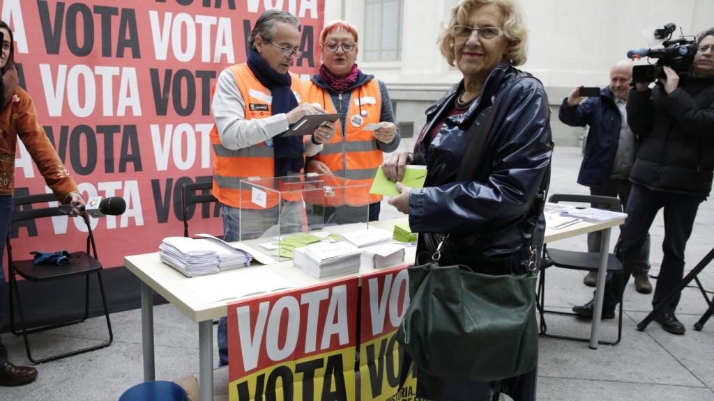 Carmena votó el lunes por la mañana en Cibeles.