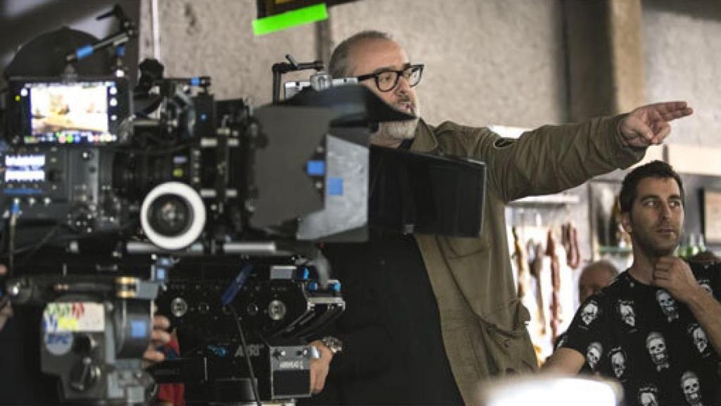 Image: Álex de la Iglesia: En El bar hay abismos de angustia