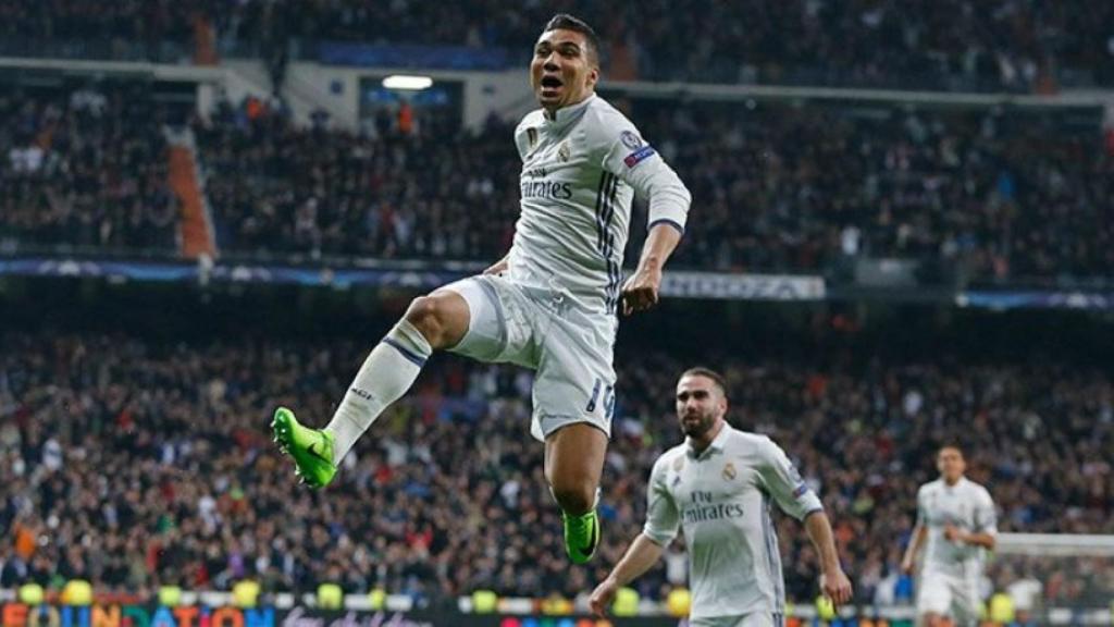 Casemiro celebra su gol frente al Nápoles