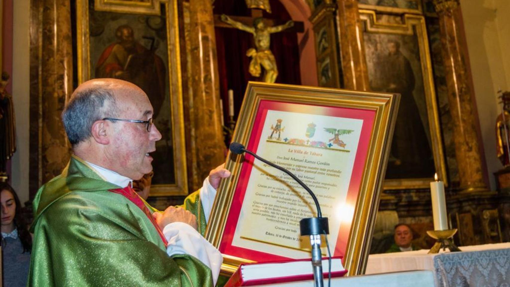 José Manuel Ramos en la parroquia de Tábara (León), el pasado mes de octubre.