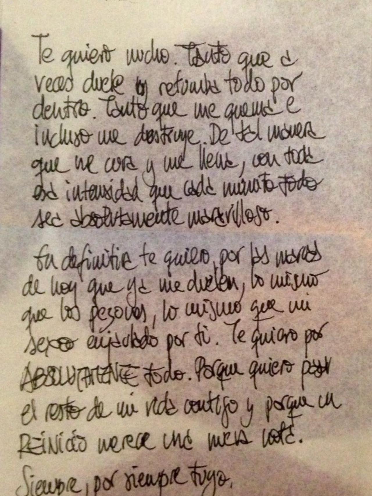 Rodrigo enviaba a cartas de amor a las mujeres  a las que estafaba. Llegó al extremo de modificar su propia caligrafía en cada ocasión.