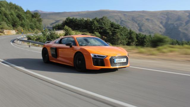 Al volante del Audi R8 V10 Plus, 610 caballos para calle y circuito