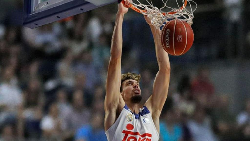 Alex Suárez en un partido del Madrid