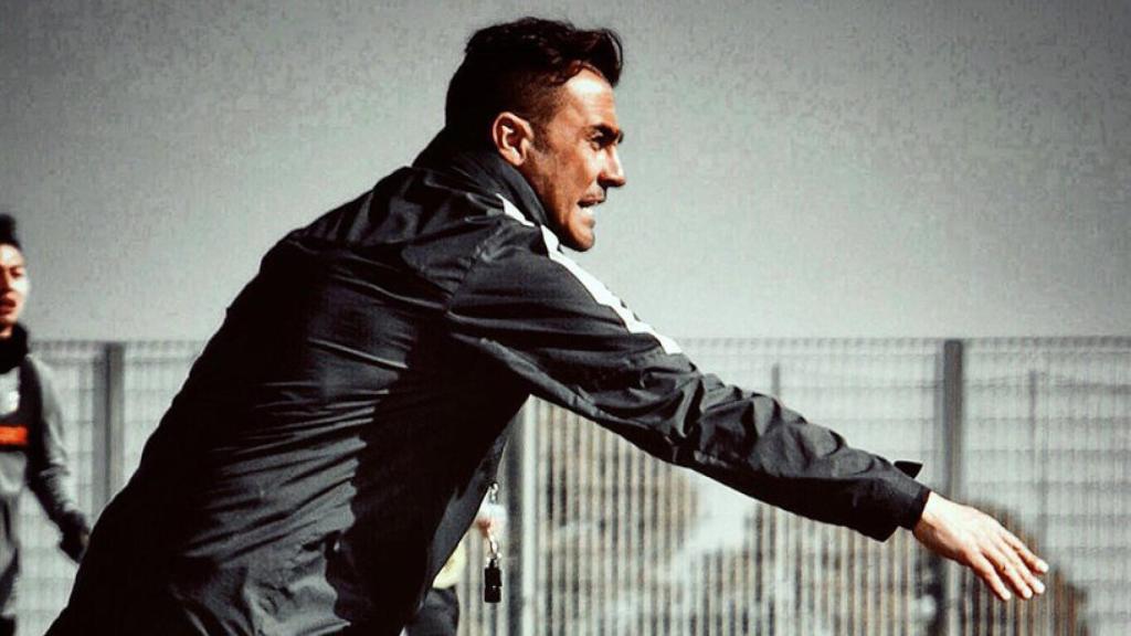 Fabio Cannavaro, entrenando a su equipo. Foto: Twitter (@fabiocannavaro)