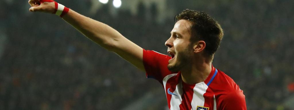 Saúl Ñíguez celebra el primer gol del Atlético de Madrid.