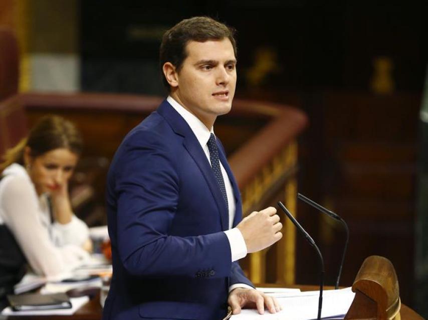 Rivera defiende su ley anticorrupción en el Congreso.