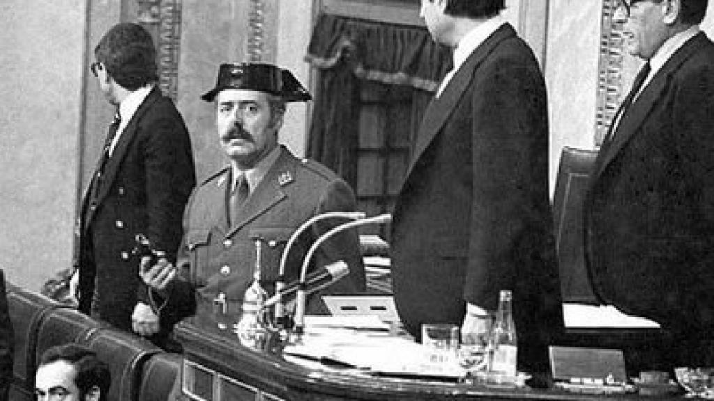 Antonio Tejero, poco después de irrumpir en el Congreso el 23 de febrero de 1981.
