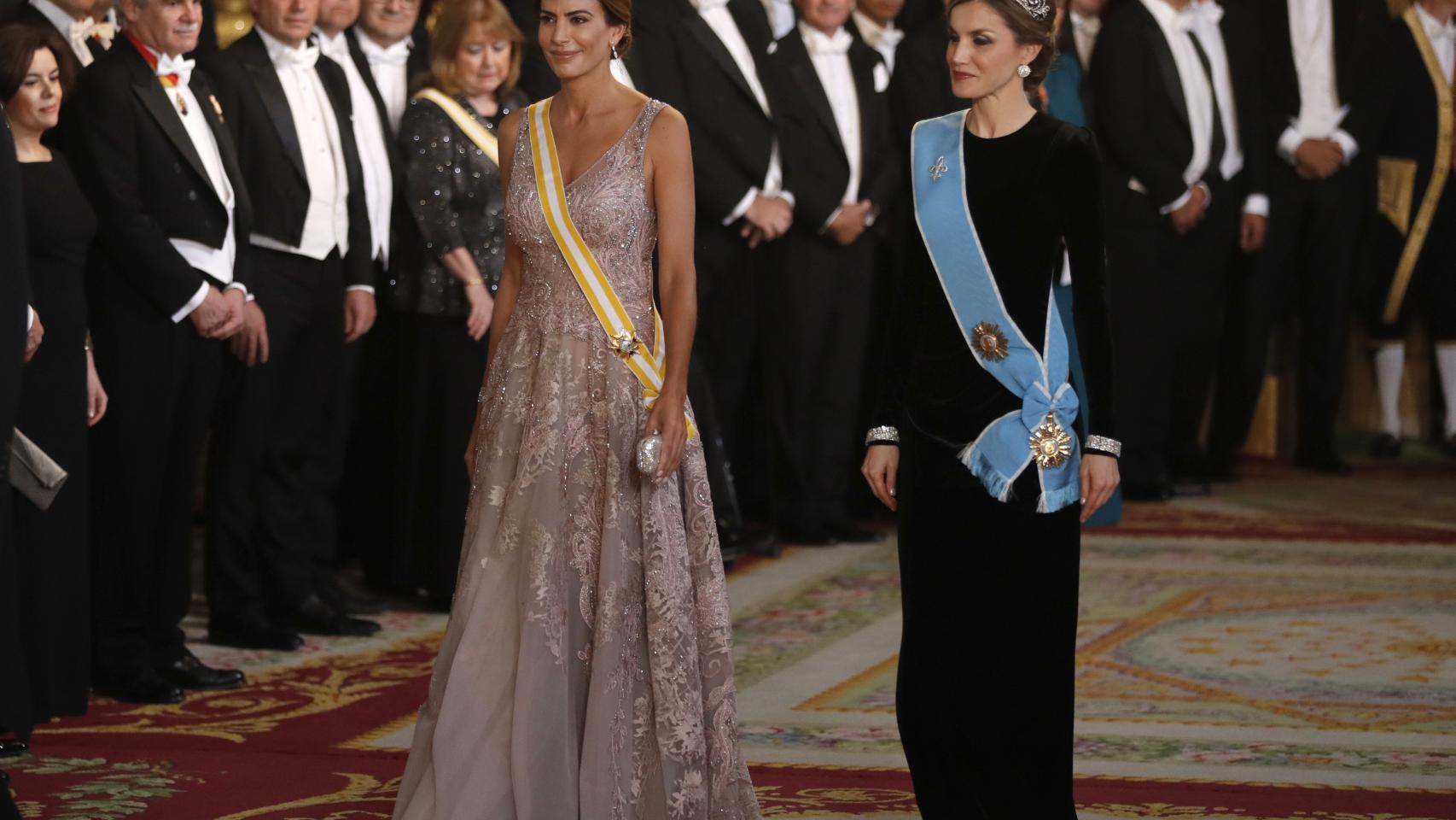 Juliana Awada gana el segundo 'round' a Letizia: todas las imágenes de la cena de gala
