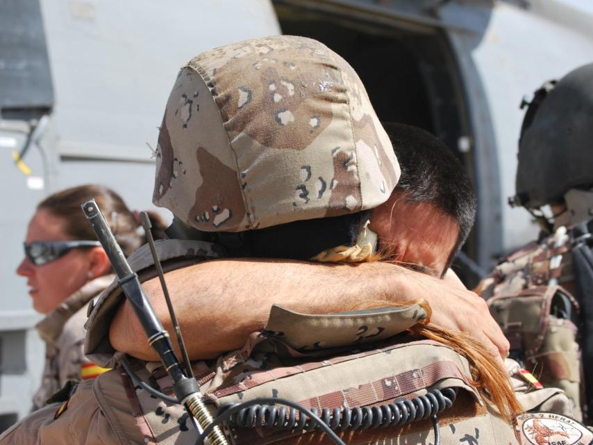 Regreso de los soldados españoles a la base de Herat.