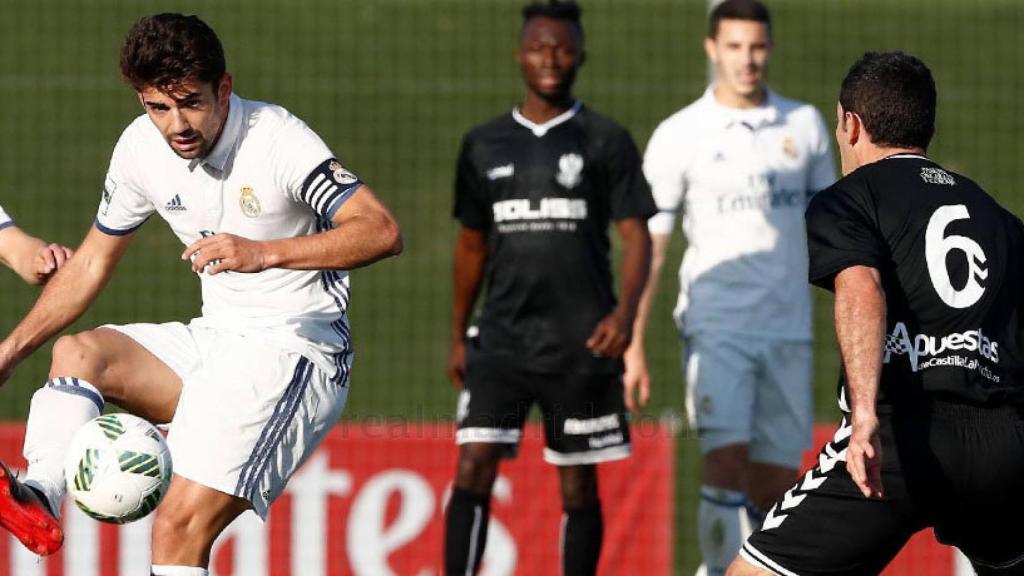 Enzo frente al Toledo