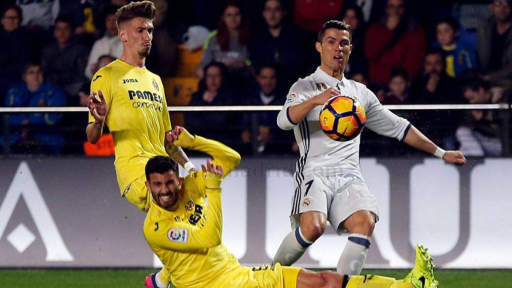 Cristiano Ronaldo recibe una entrada