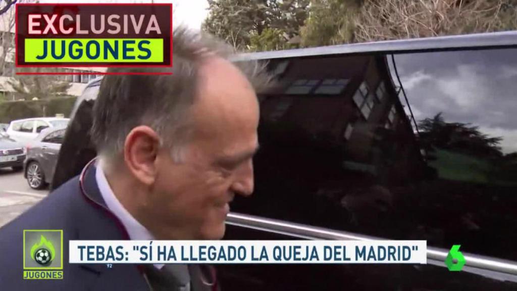 Tebas, ante las cámaras de Jugones. Foto: Twitter (@elchiringuitotv)