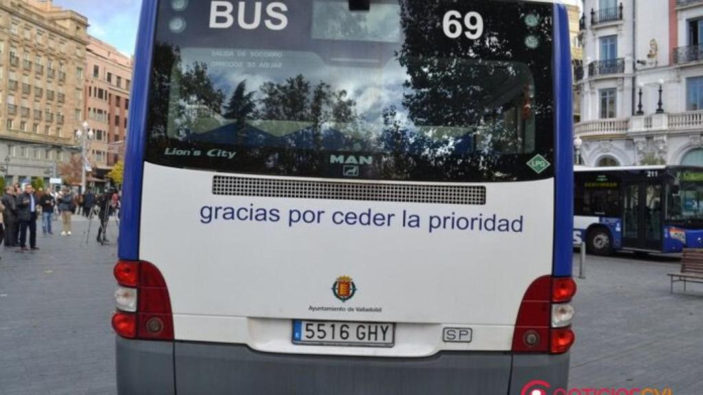 auvasa-valladolid-bus-autobus-punto-informacion-4