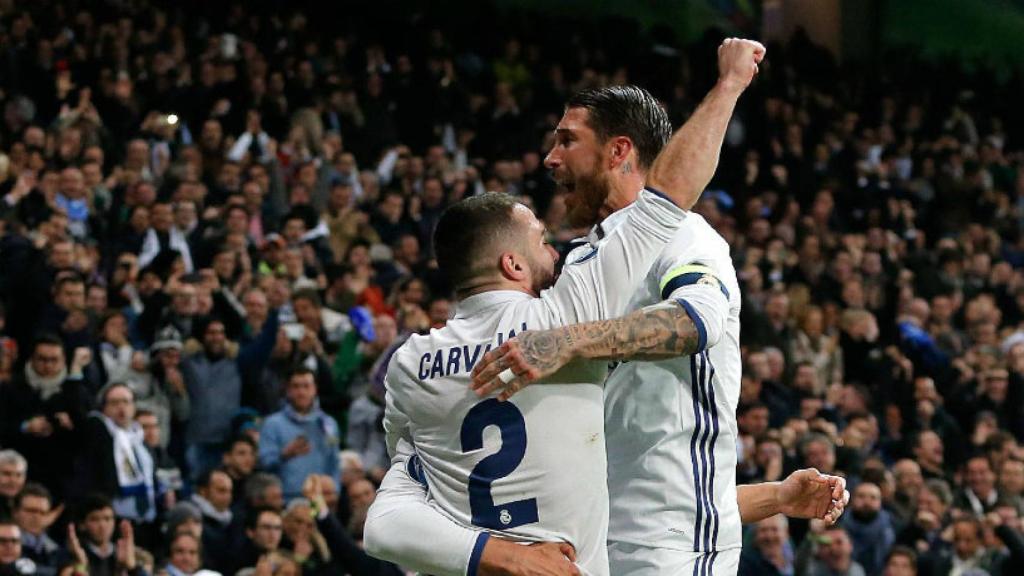 Carvajal, Ramos y Casemiro celebran un gol ante el Nápoles