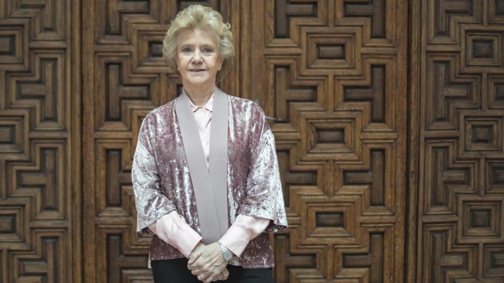 Becerril fundó una revista de información andaluza llamada La Ilustración Regional.