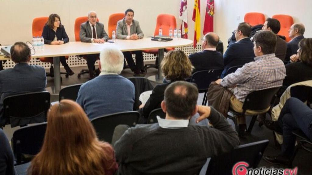 reunion alcaldes sardon diputacion valladolid 1
