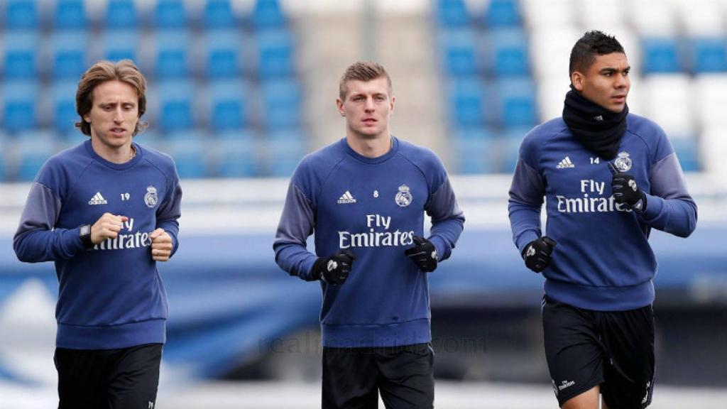 Modric, Kroos y Casemiro se ejercitan en Valdebebas