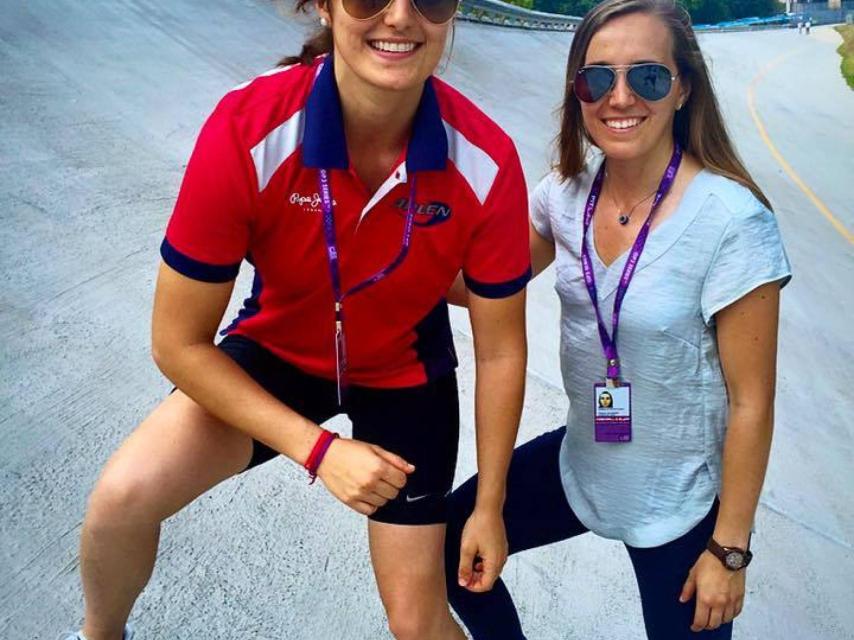 Tatiana (izda) y Paula (dcha), las dos hermanas Calderón.