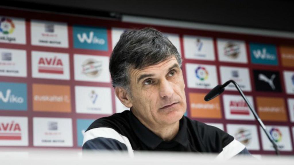 Mendilibar en rueda de prensa.