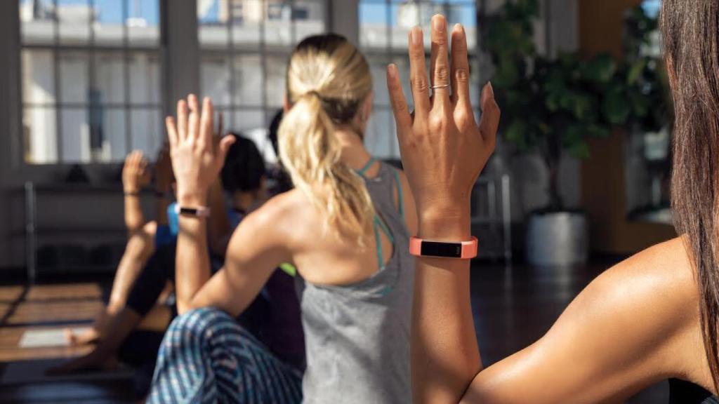 fitbit alta hr 1