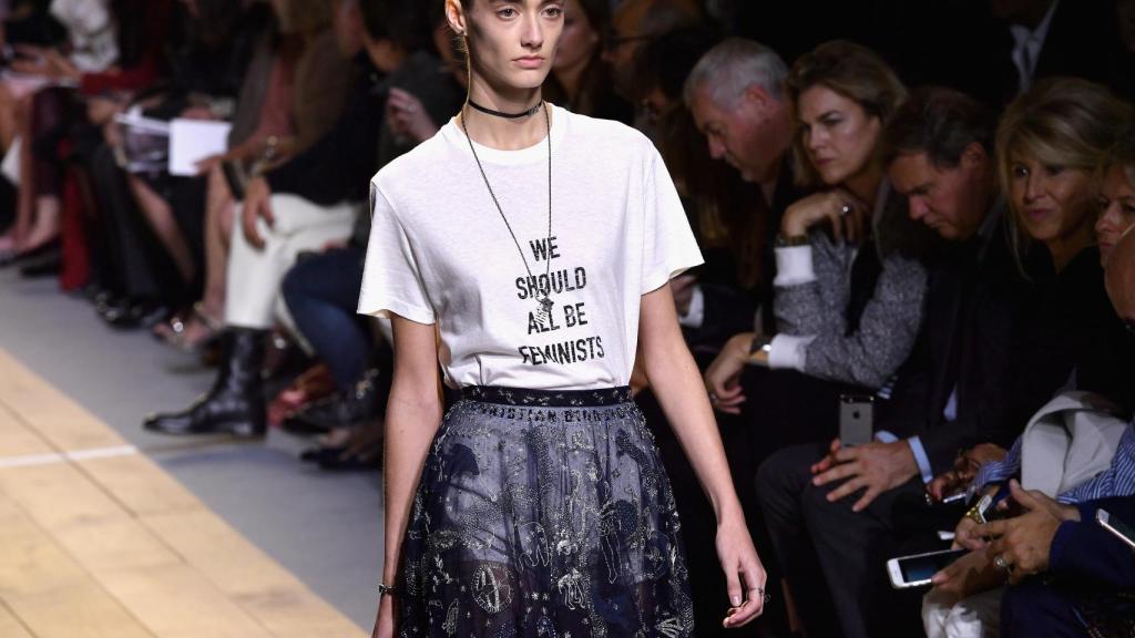 Desfile debut de Maria Grazia Chiuri para Dior. | Foto: Getty Images.