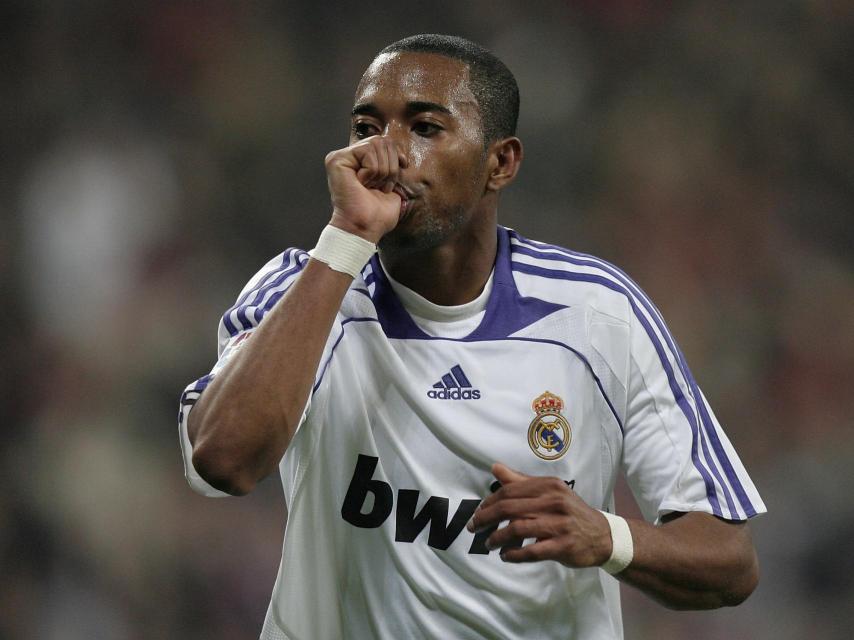 Robinho, en un encuentro en su primer año en el Real Madrid.