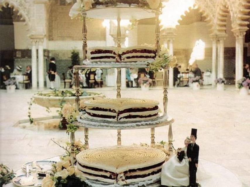 Tarta nupcial de la infanta Elena y Jaime de Marichalar, compuesta de merengue, nata y fresas silvestres.