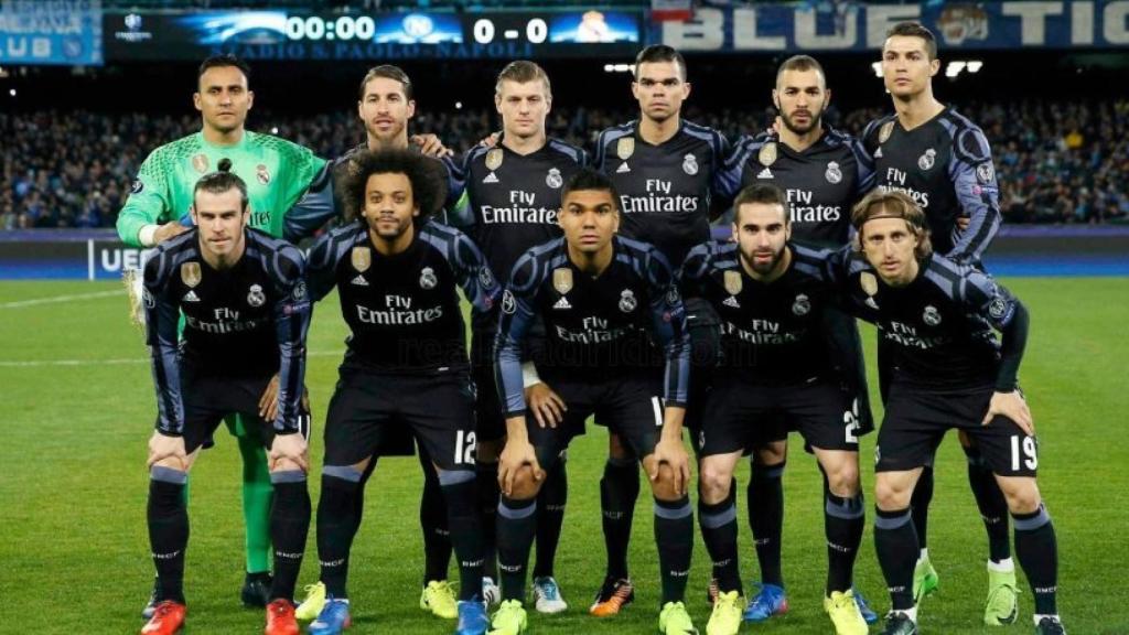Jugadores frente al Nápoles