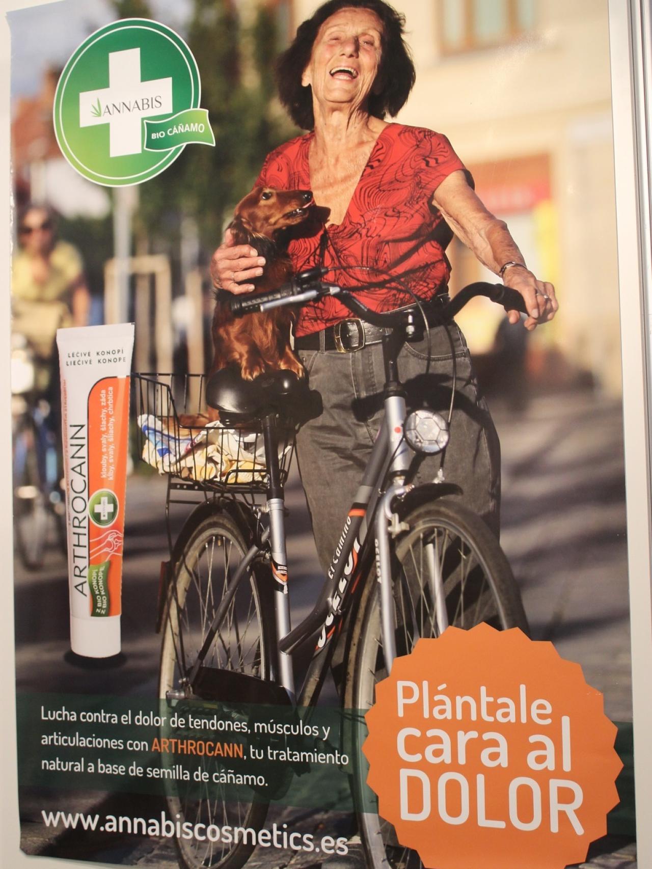 Algunas paradas comercializaban analgésicos y cosméticos cannábicos