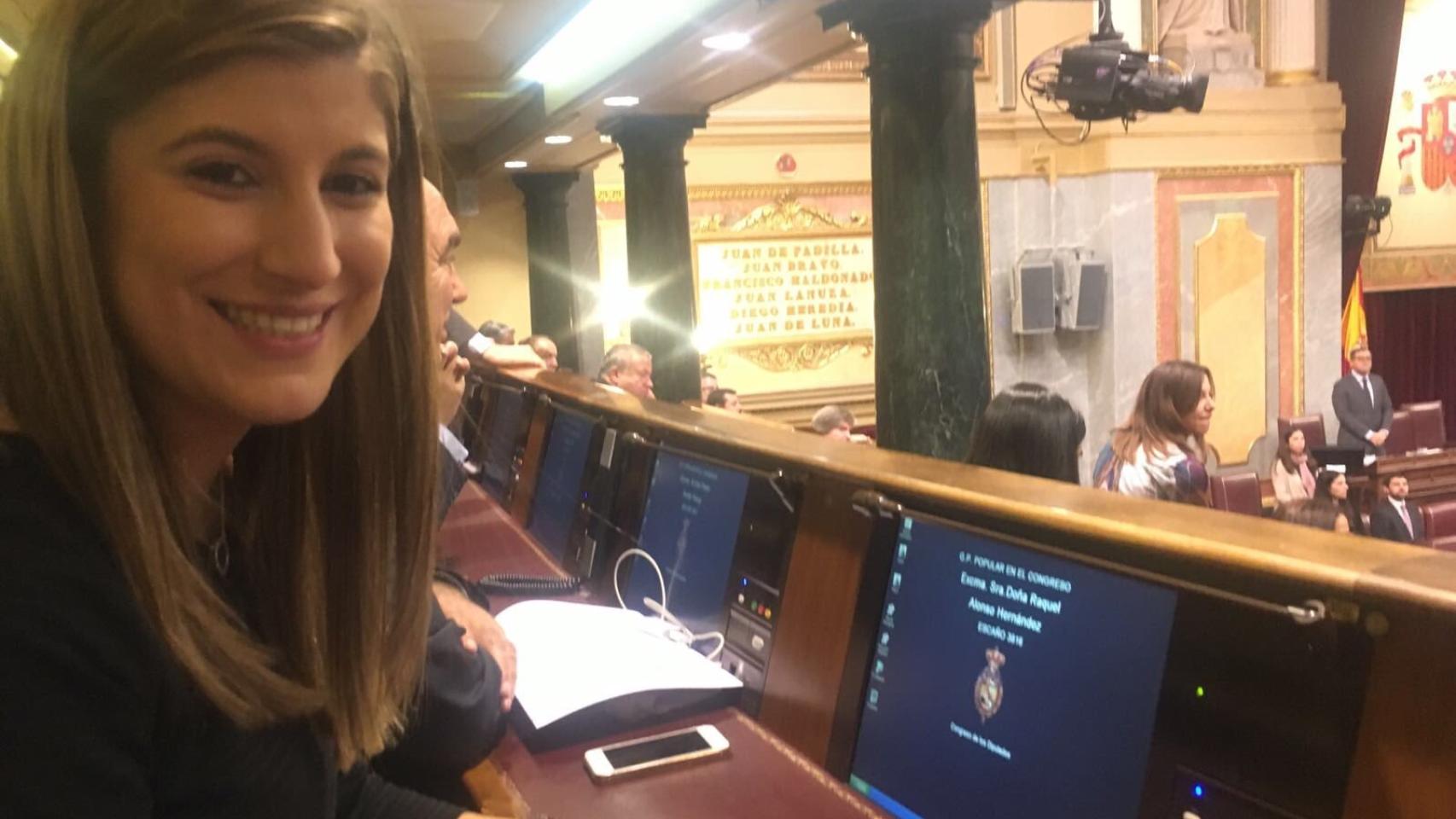 La diputada más joven del Congreso y opositora, Raquel Lourdes Alonso.