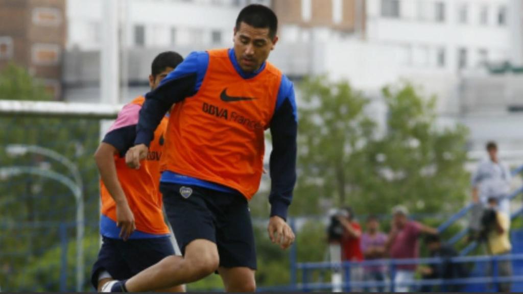 Riquelme en un entrenamiento. Foto: web (bocajuniors.com.ar)