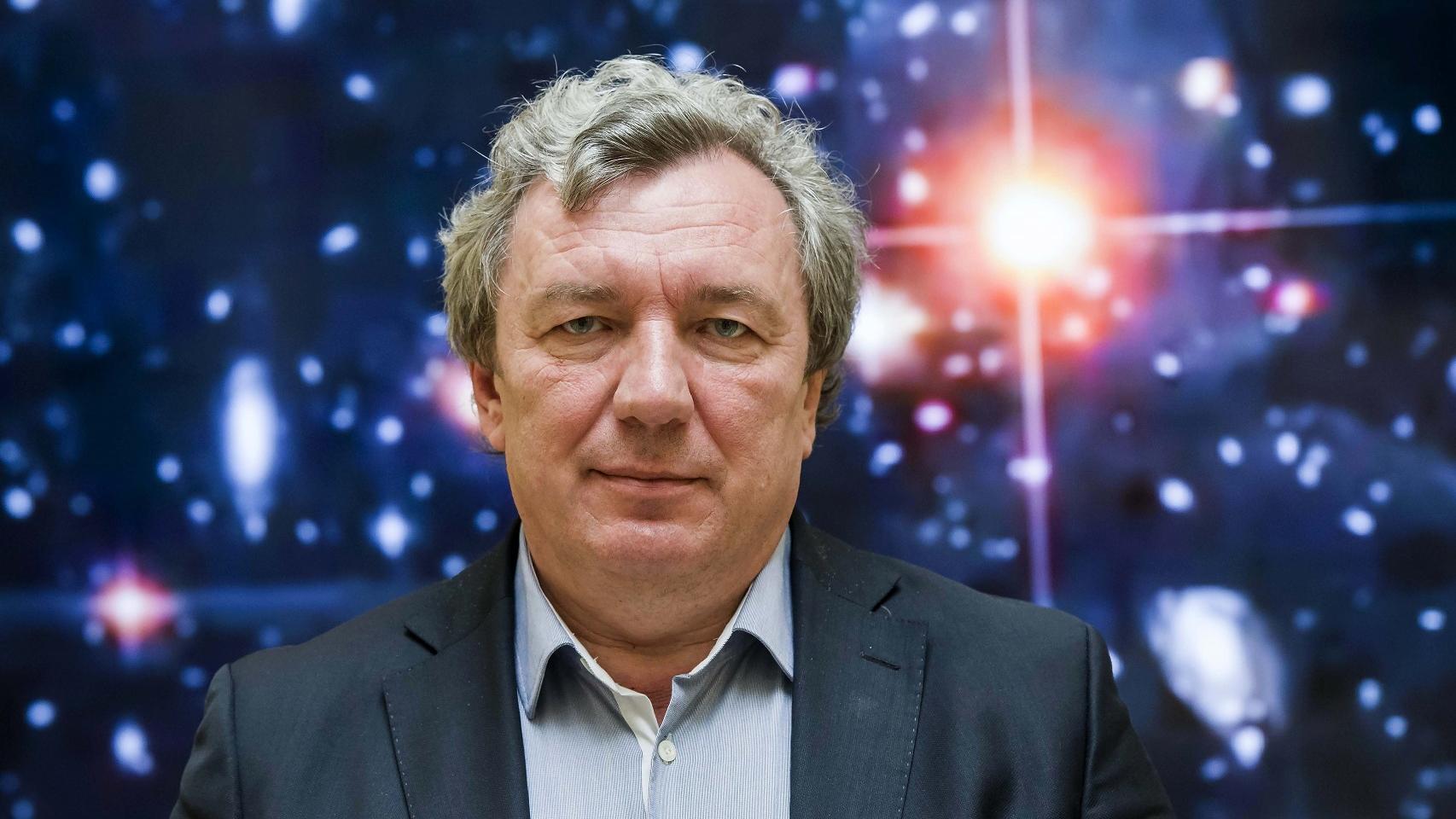 El físico ruso, tras la entrevista con EL ESPAÑOL.