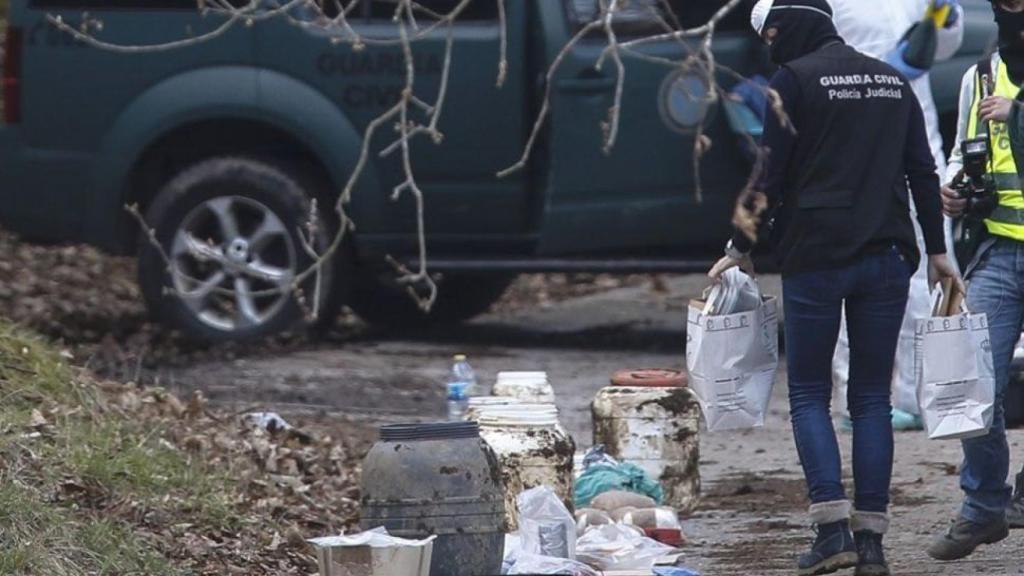 Incautación de material explosivo en un zulo de ETA en Irún.